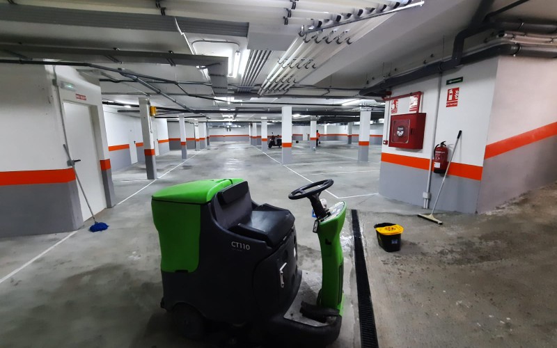 LIMPIEZA DE PARKING